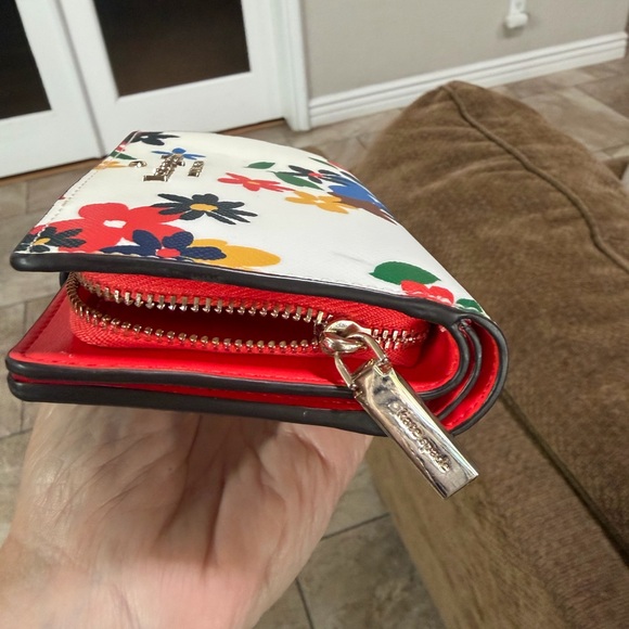 Kate Spade Multicolor Floral Wallet - Picture 3 of 9